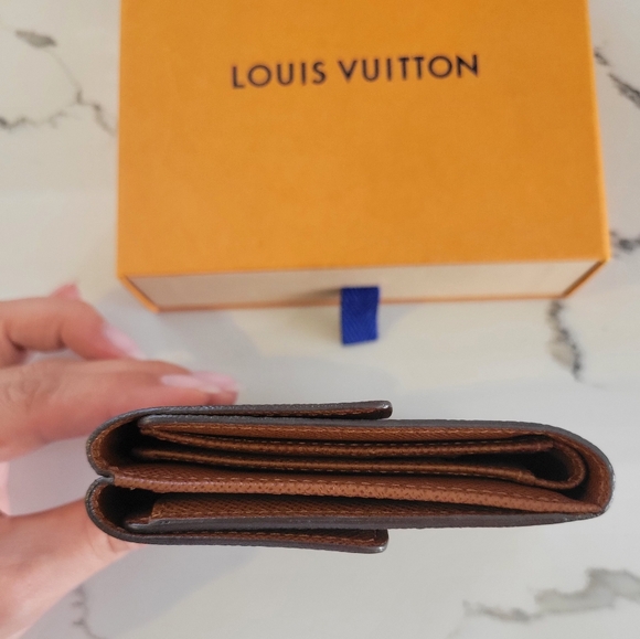 🍒 Louis Vuitton Ellise Trifold wallet - Picture 7 of 10